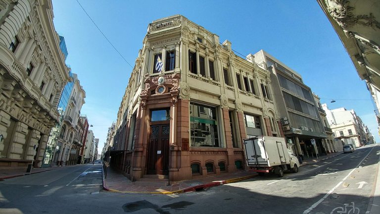 banco popular ciudad vieja 02 768x432